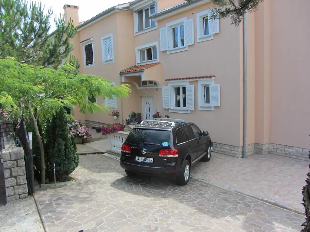Apartments Dilja Malinska